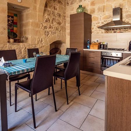 250 Yo Tal-Bambinu Boutique Farmhouse Xaghra Exterior photo
